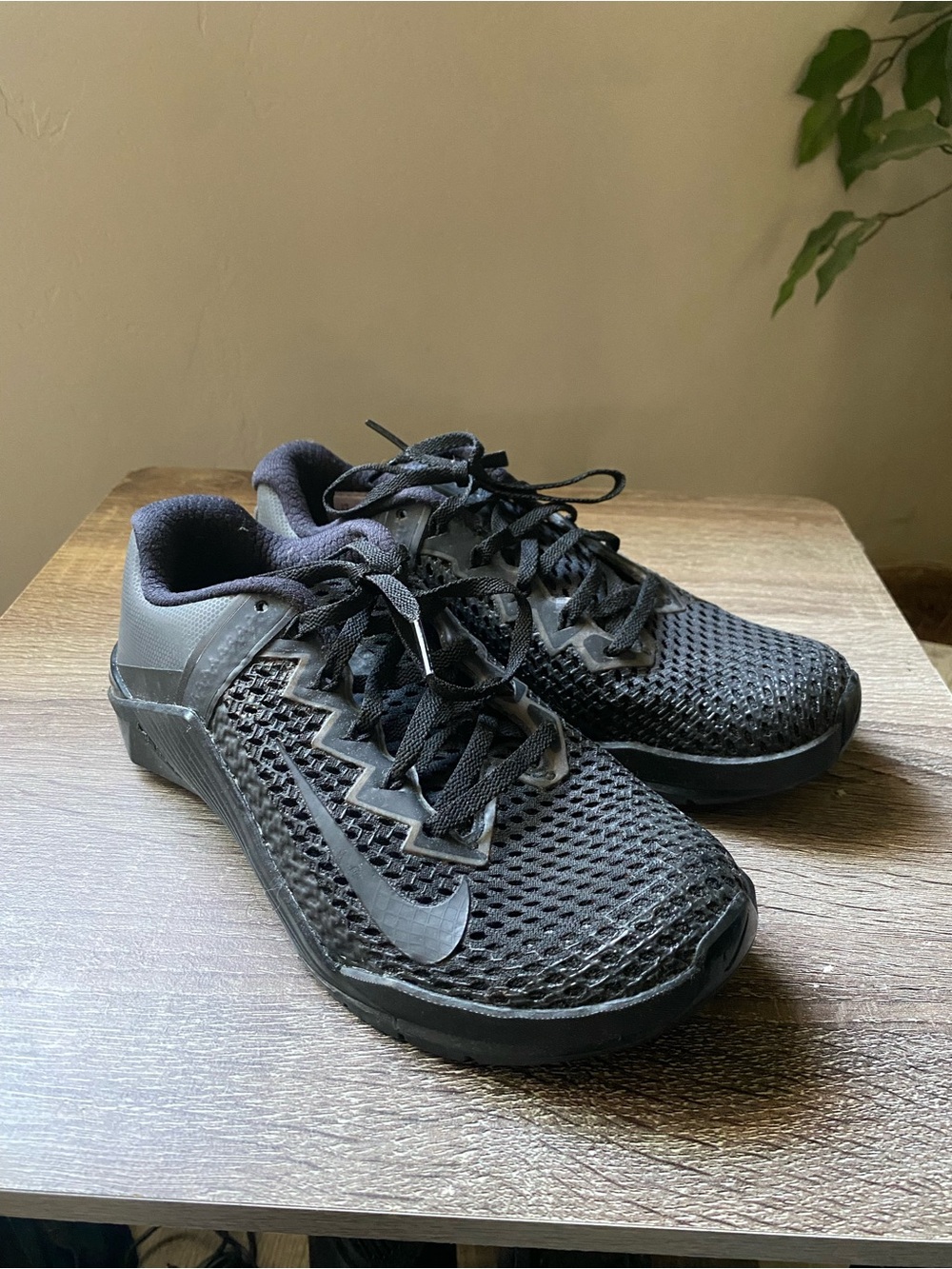 Nike Metcon 6, Size 4.5y, black, great Condition